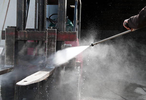 Professional  Pressure Washing Services in Fairfax, CA